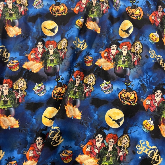 Charlie’s project large hocus pocus top Halloween - Picture 2 of 2